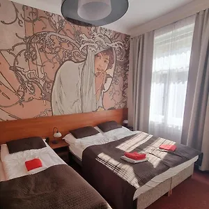 hotellátogatás